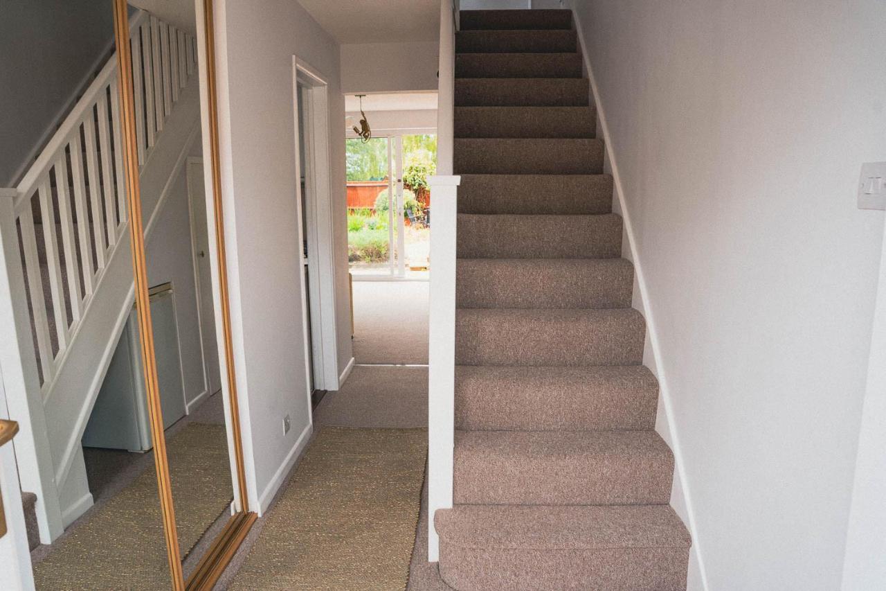 2 Bed House, Sleeps 6, Dog Friendly, Close To A14 M11, With Garden & Parking Long Stay Work Contractor Leisure, Jade CBG エクステリア 写真