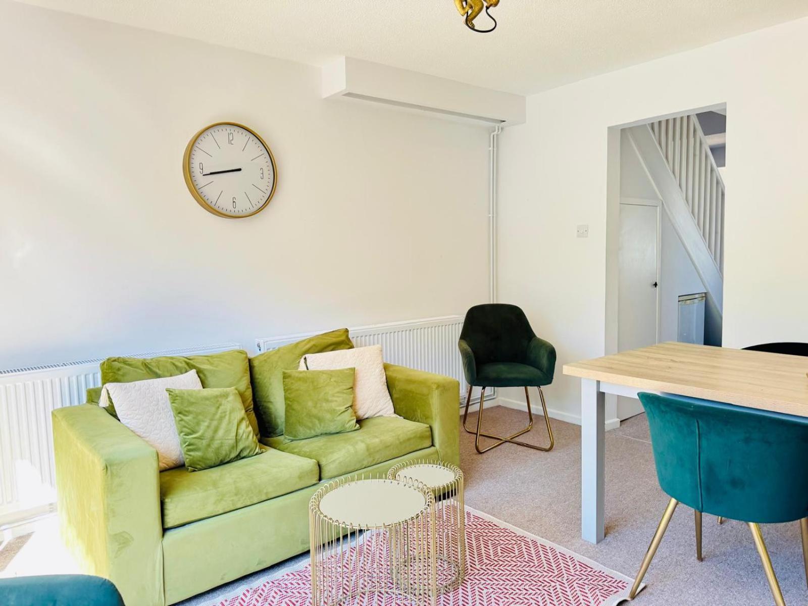 2 Bed House, Sleeps 6, Dog Friendly, Close To A14 M11, With Garden & Parking Long Stay Work Contractor Leisure, Jade CBG エクステリア 写真